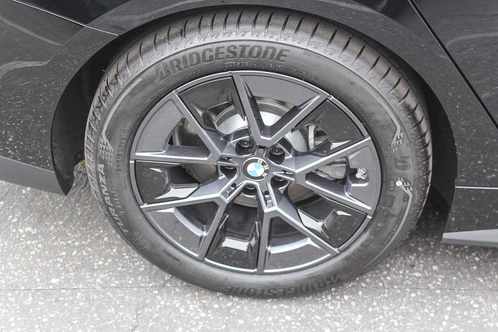 Thumbnail: 2026 BMW i4 - 8