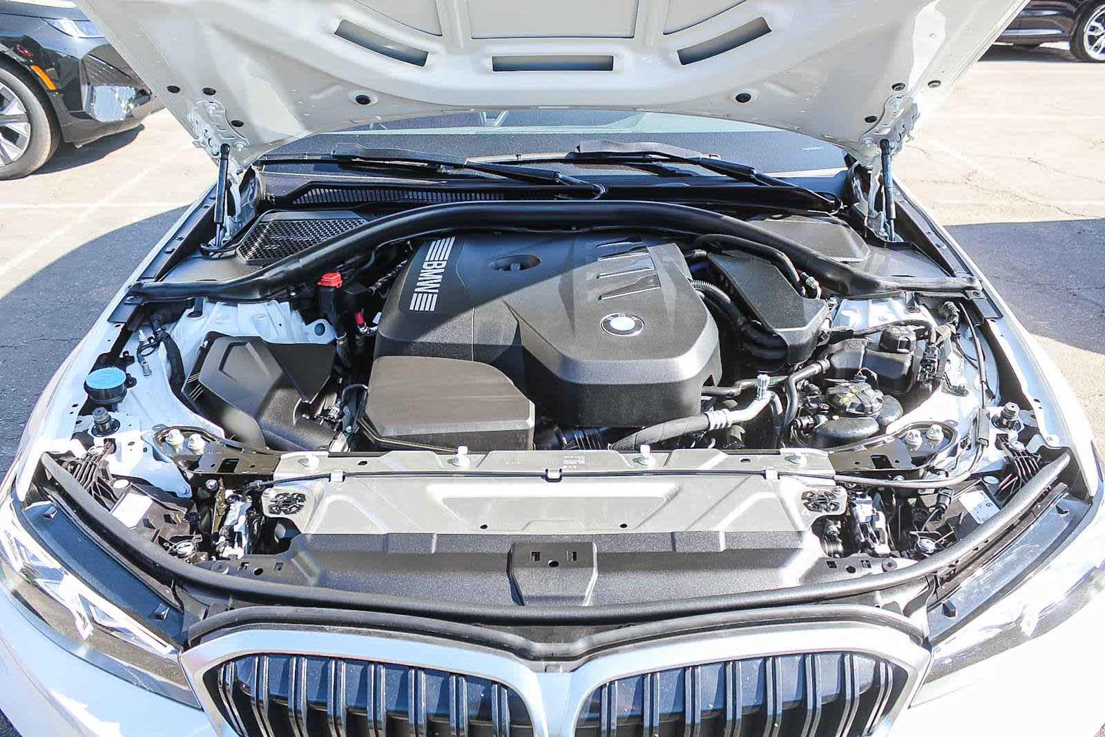 Thumbnail: 2025 BMW 3 Series - 26
