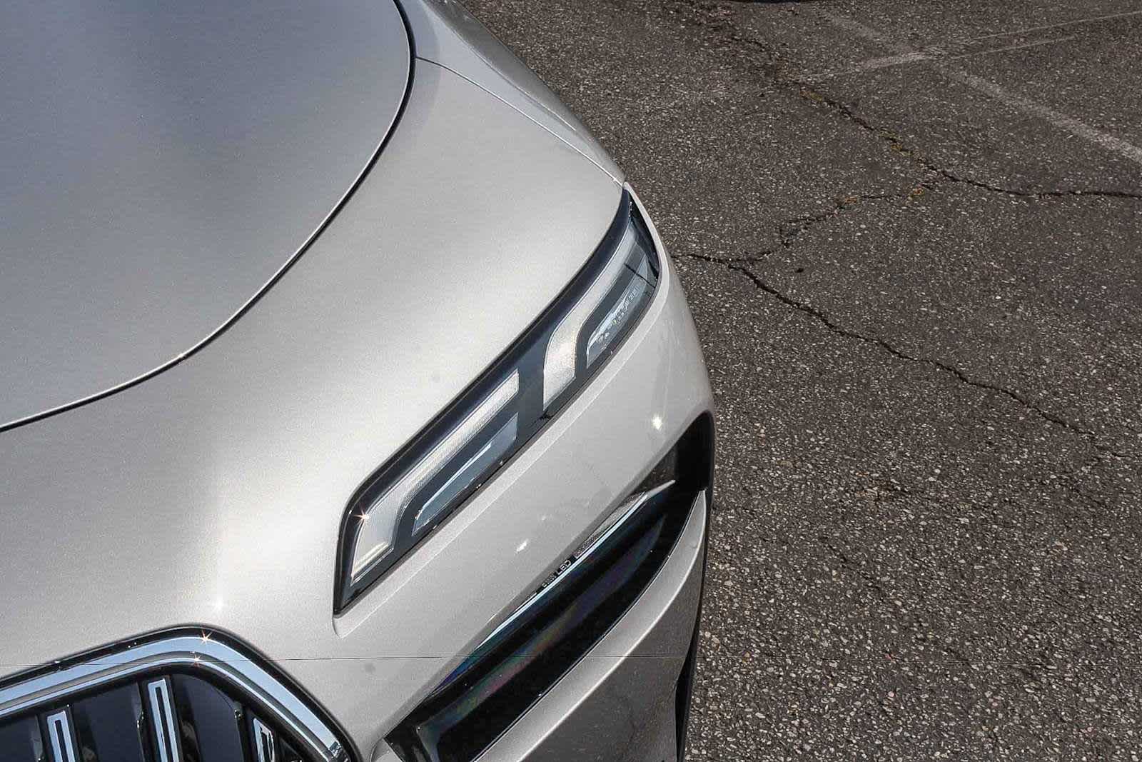 Thumbnail: 2026 BMW i7 - 10