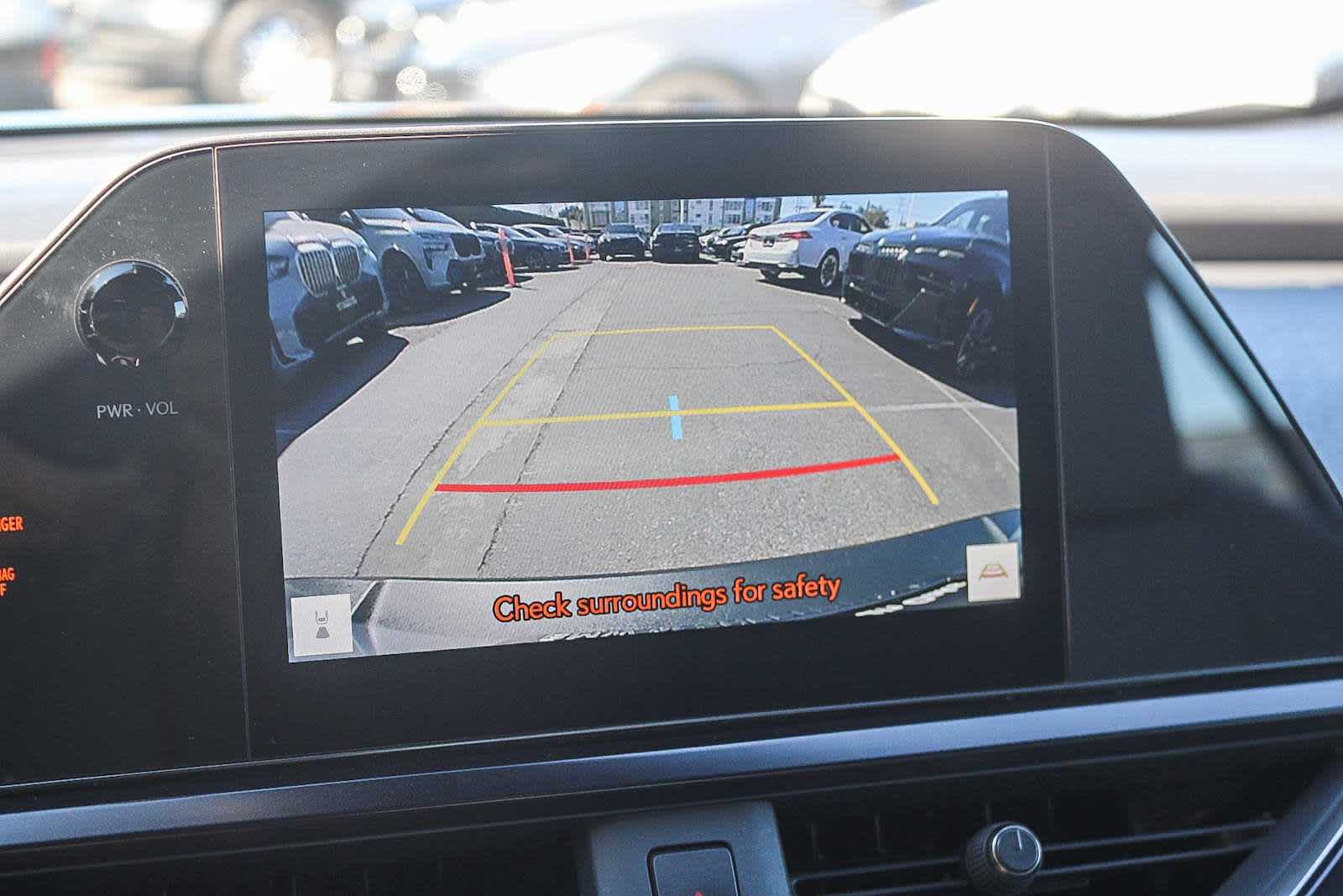 Thumbnail: 2024 Lexus UX - 20