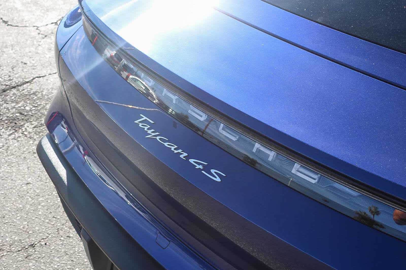 Thumbnail: 2020 Porsche Taycan - 8