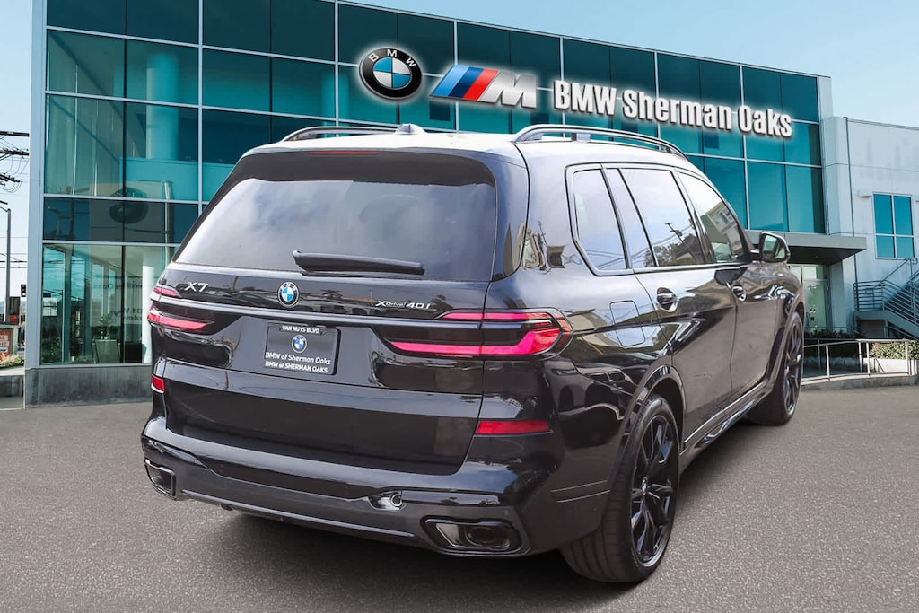 New 2026 BMW X7 xDrive40i SUV