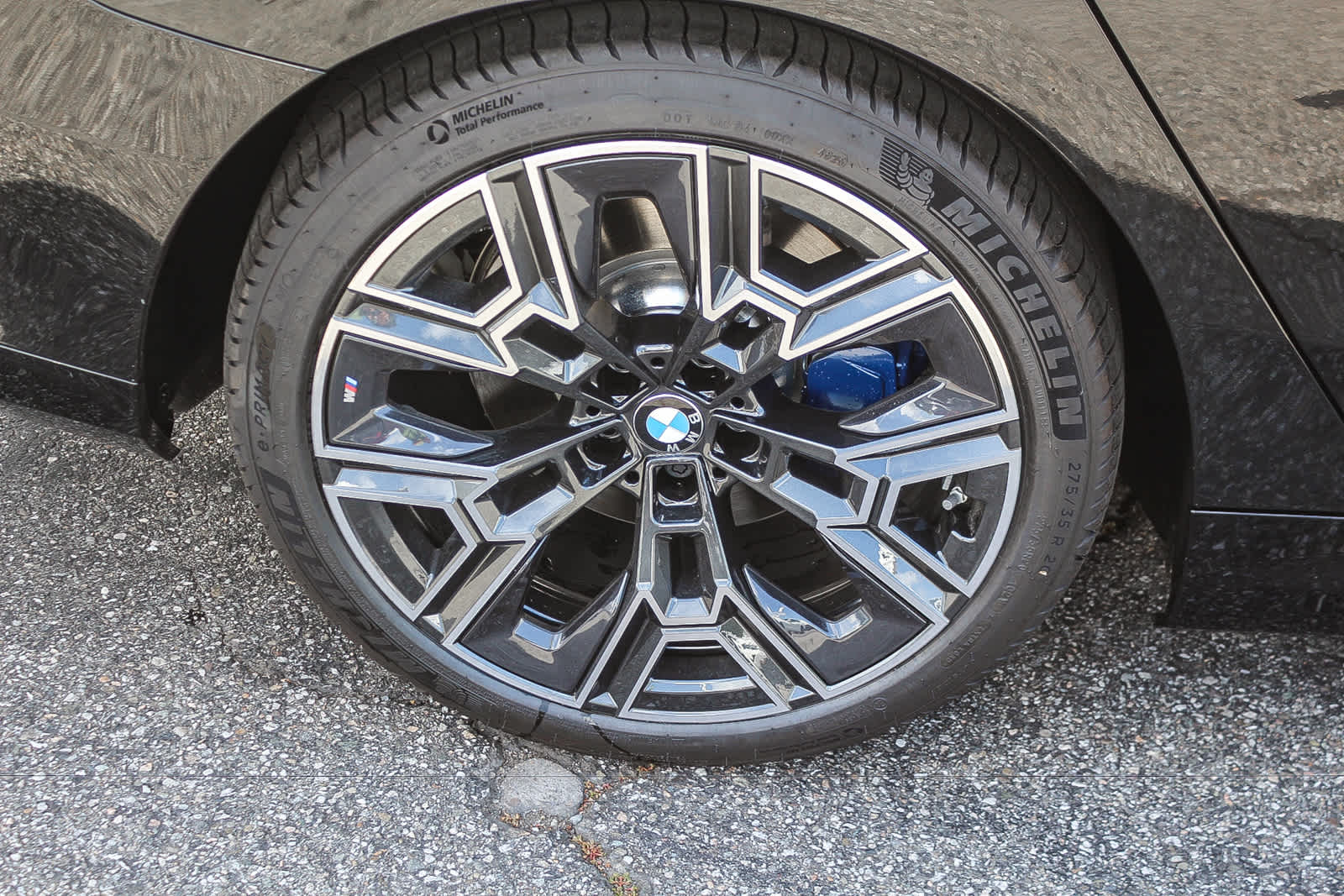 Thumbnail: 2026 BMW i5 - 8