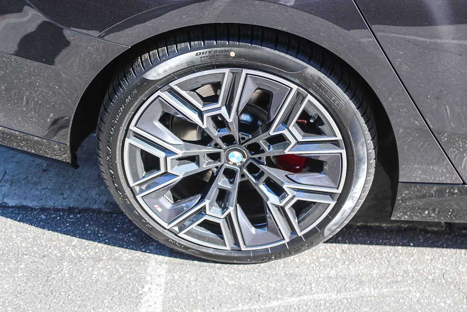 Thumbnail: 2026 BMW 5 Series - 8