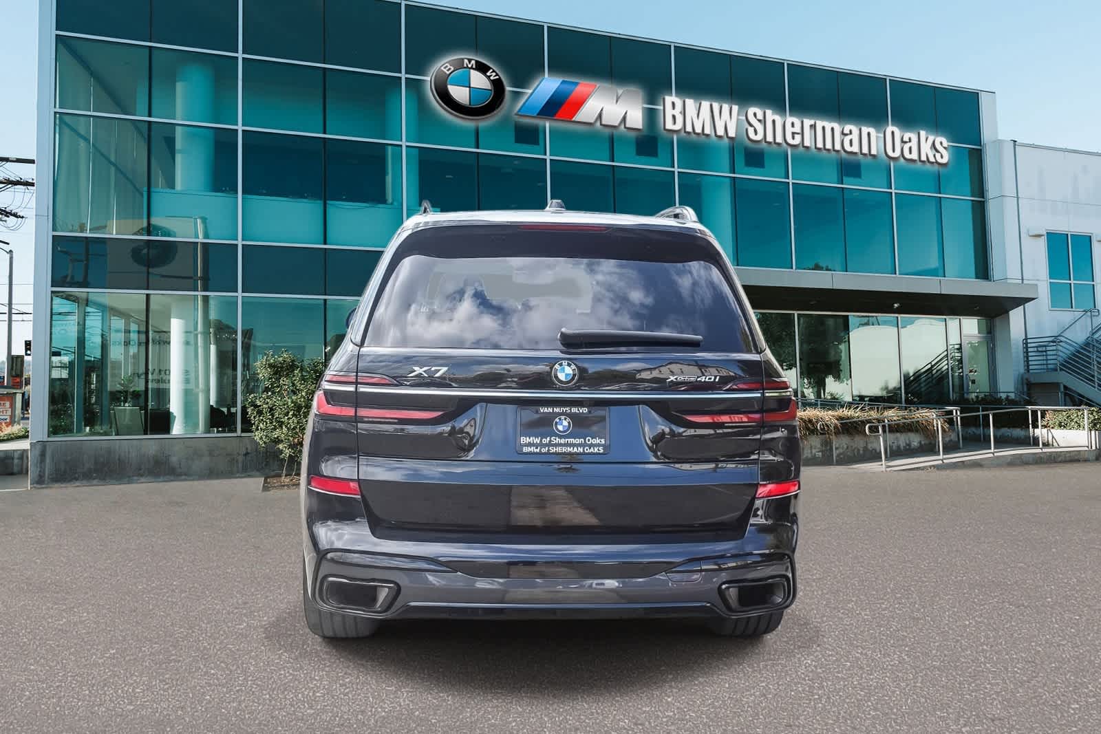 2023 BMW X7 xDrive40i photo 4
