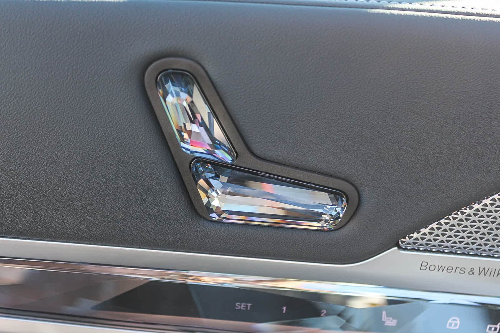 Thumbnail: 2025 BMW 7 Series - 21