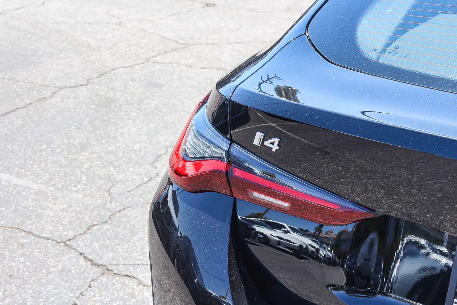 Thumbnail: 2026 BMW i4 - 8