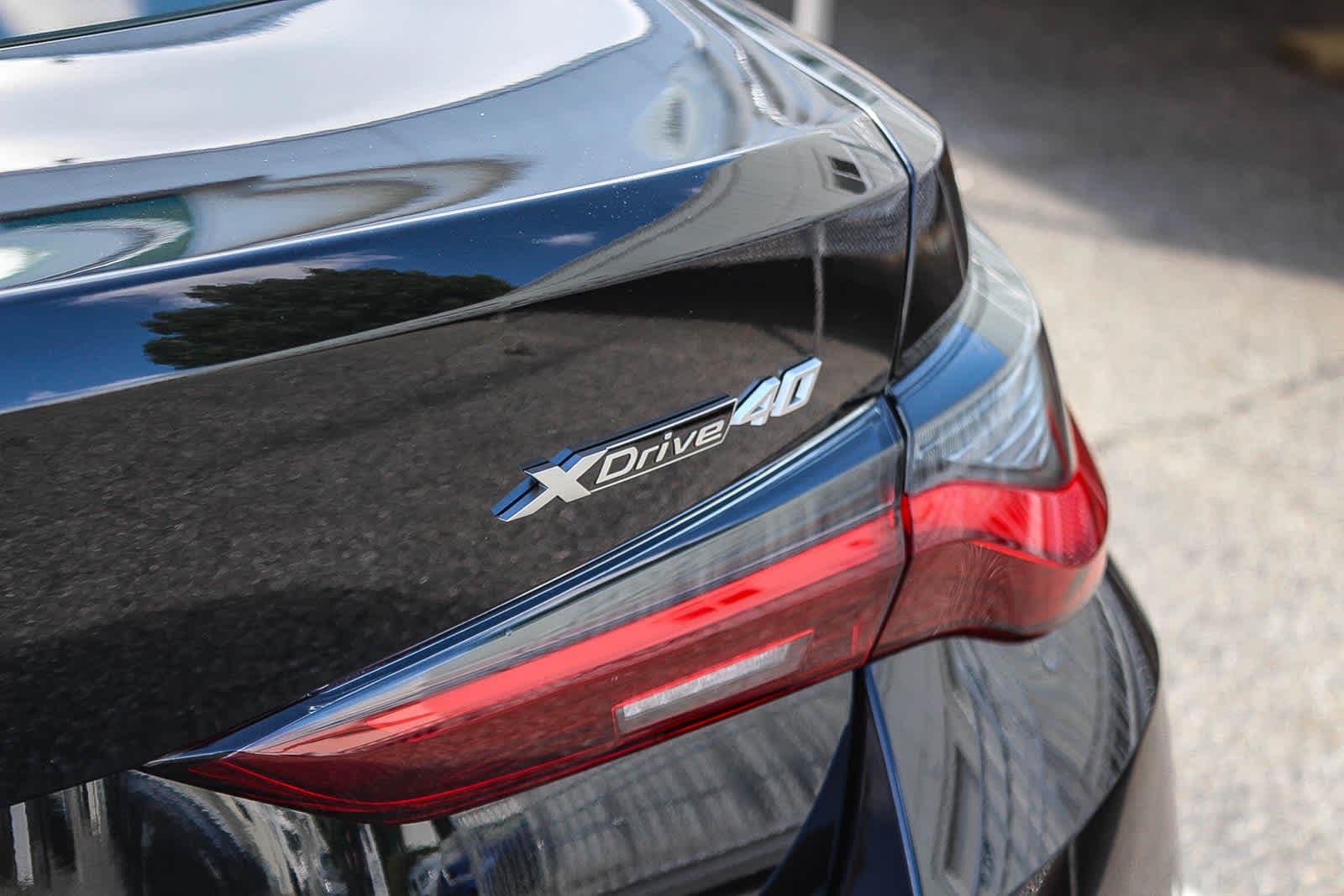 Thumbnail: 2025 BMW i4 - 25