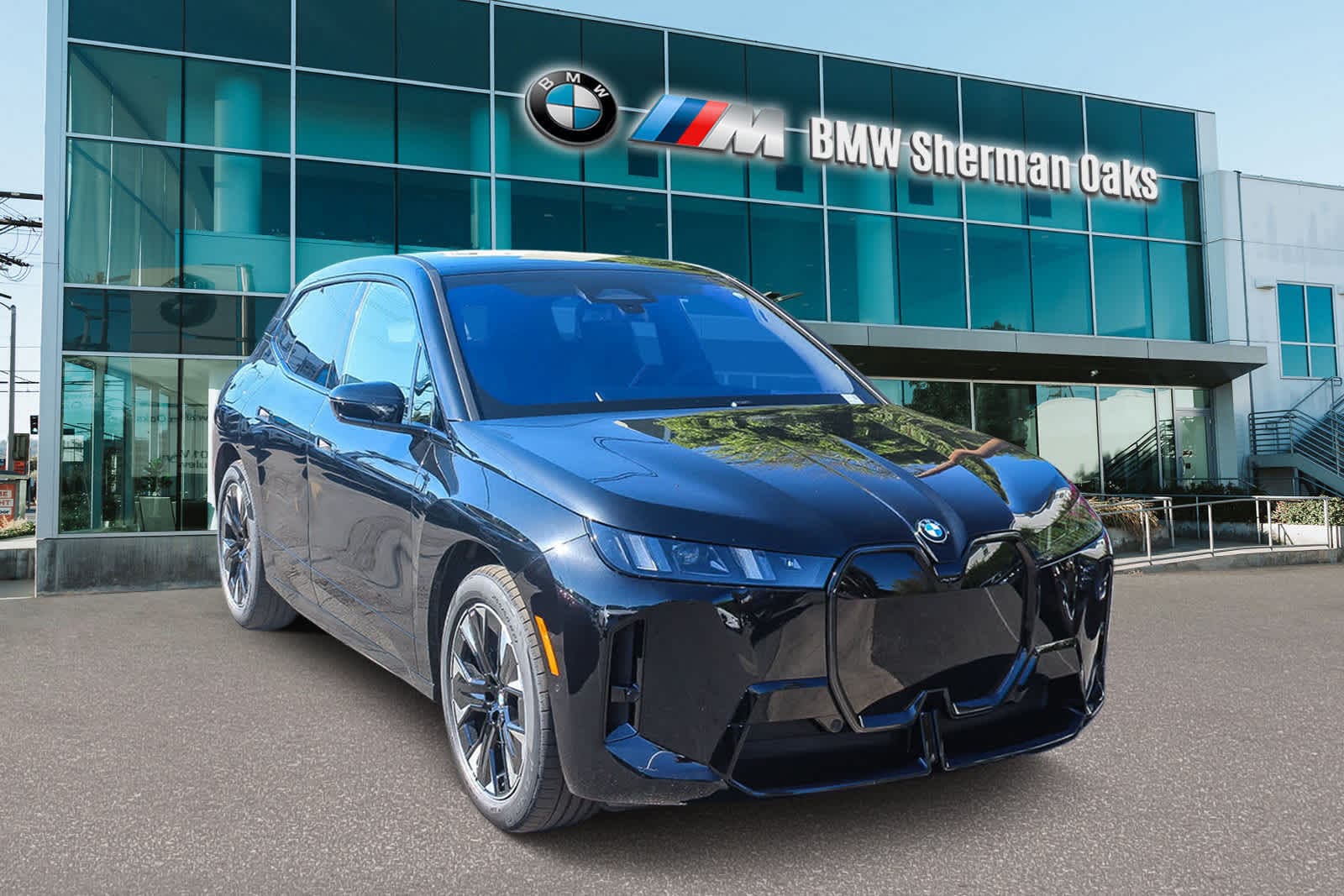 Thumbnail: 2026 BMW iX - 3