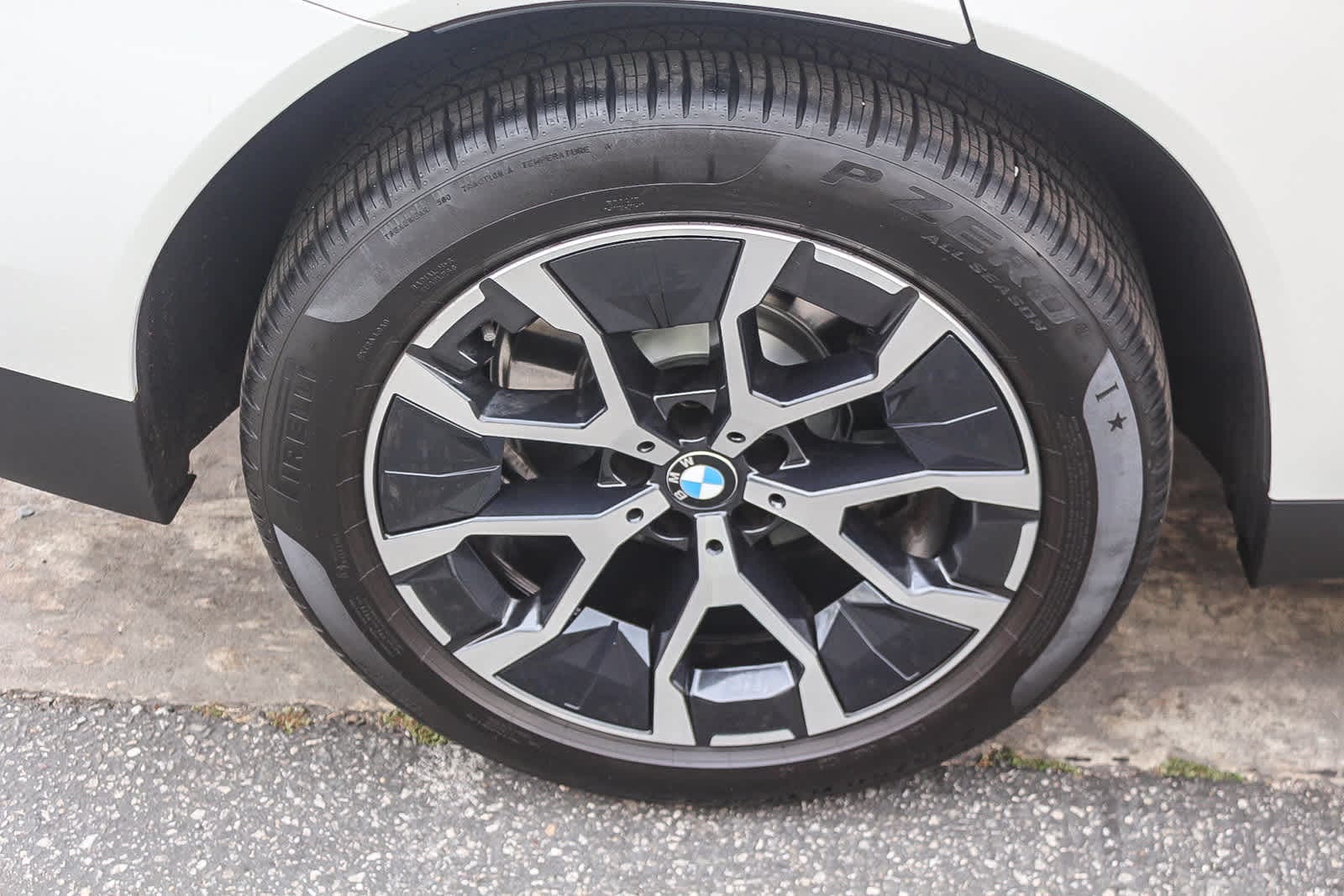 2026 BMW X3 30 xDrive photo 3