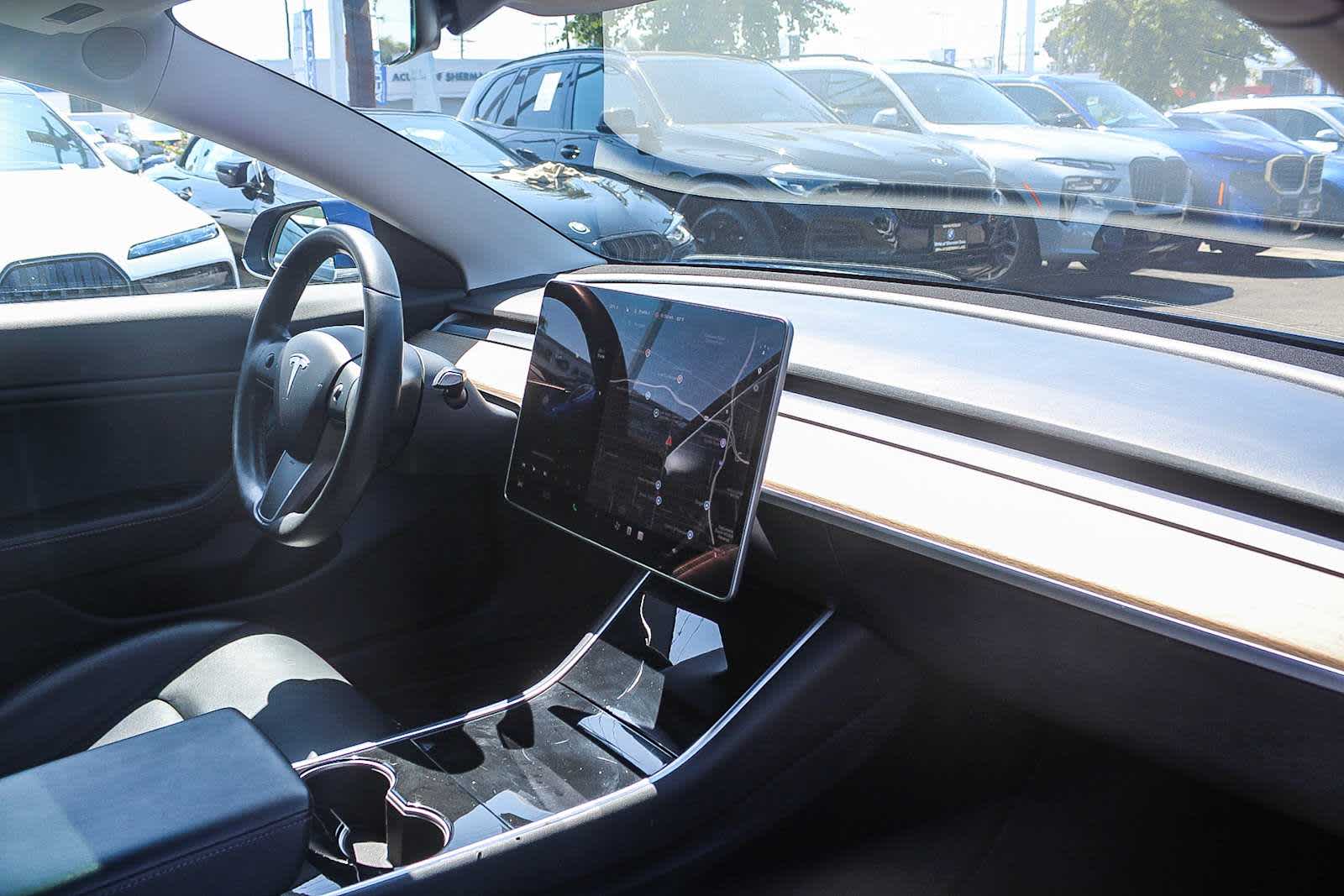 Thumbnail: 2018 Tesla Model 3 - 16