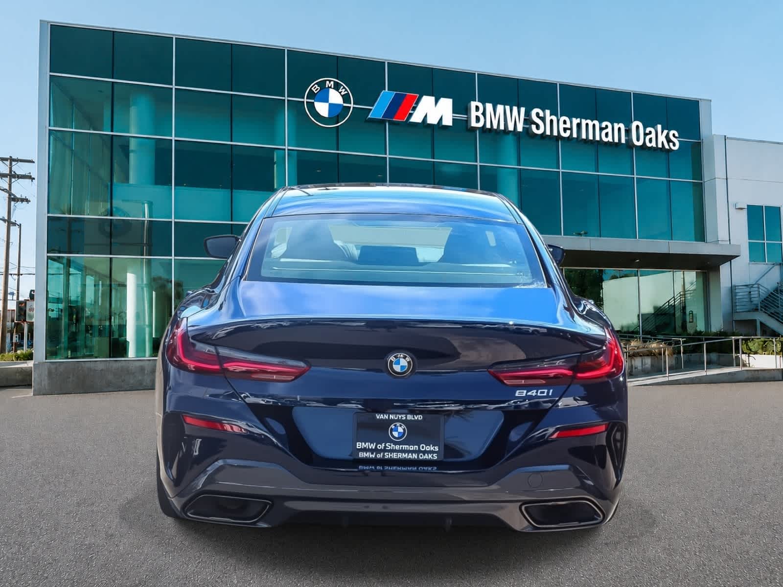 Thumbnail: 2026 BMW 8 Series - 5