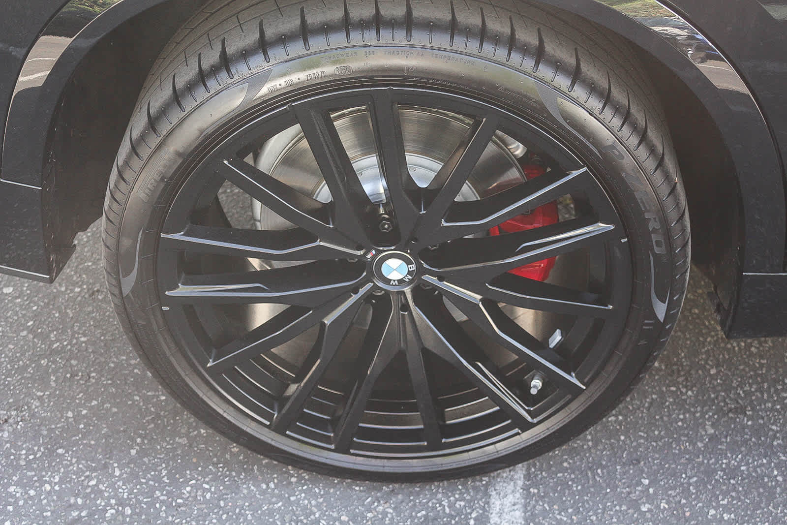 2026 BMW X5 M60i photo 3