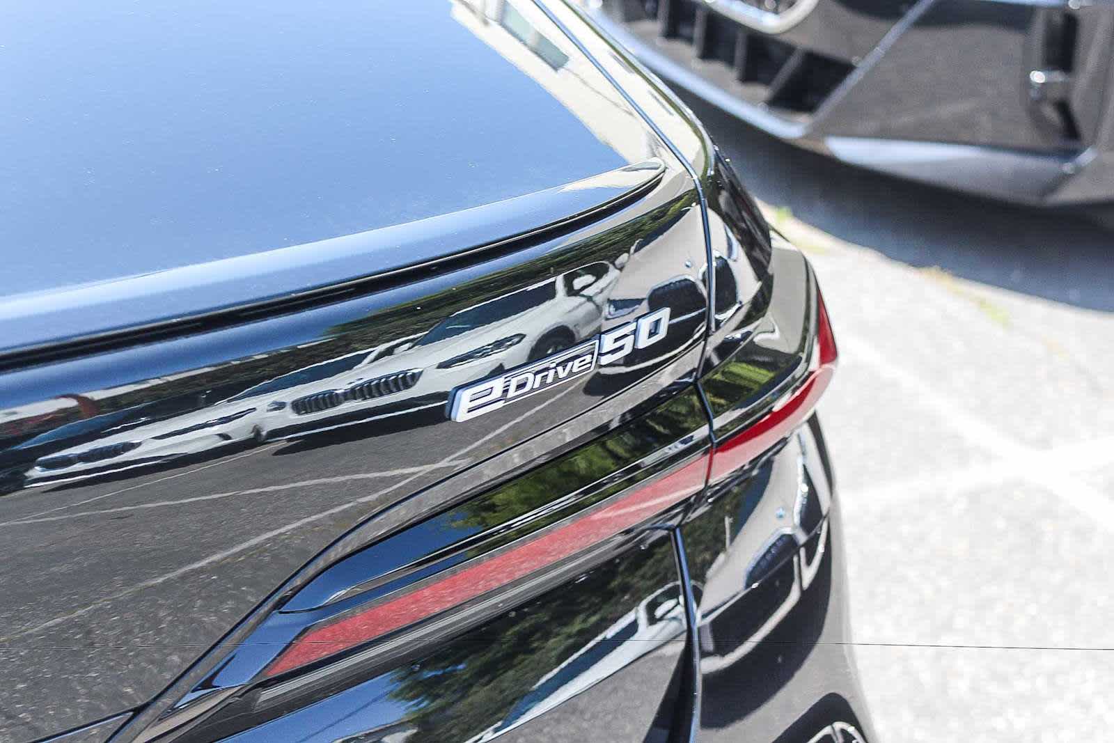 Thumbnail: 2026 BMW i7 - 38