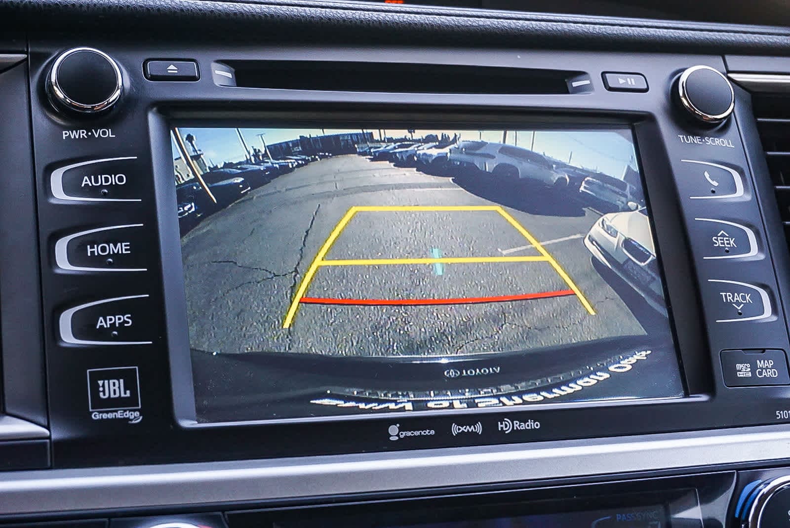 Thumbnail: 2017 Toyota Highlander - 25