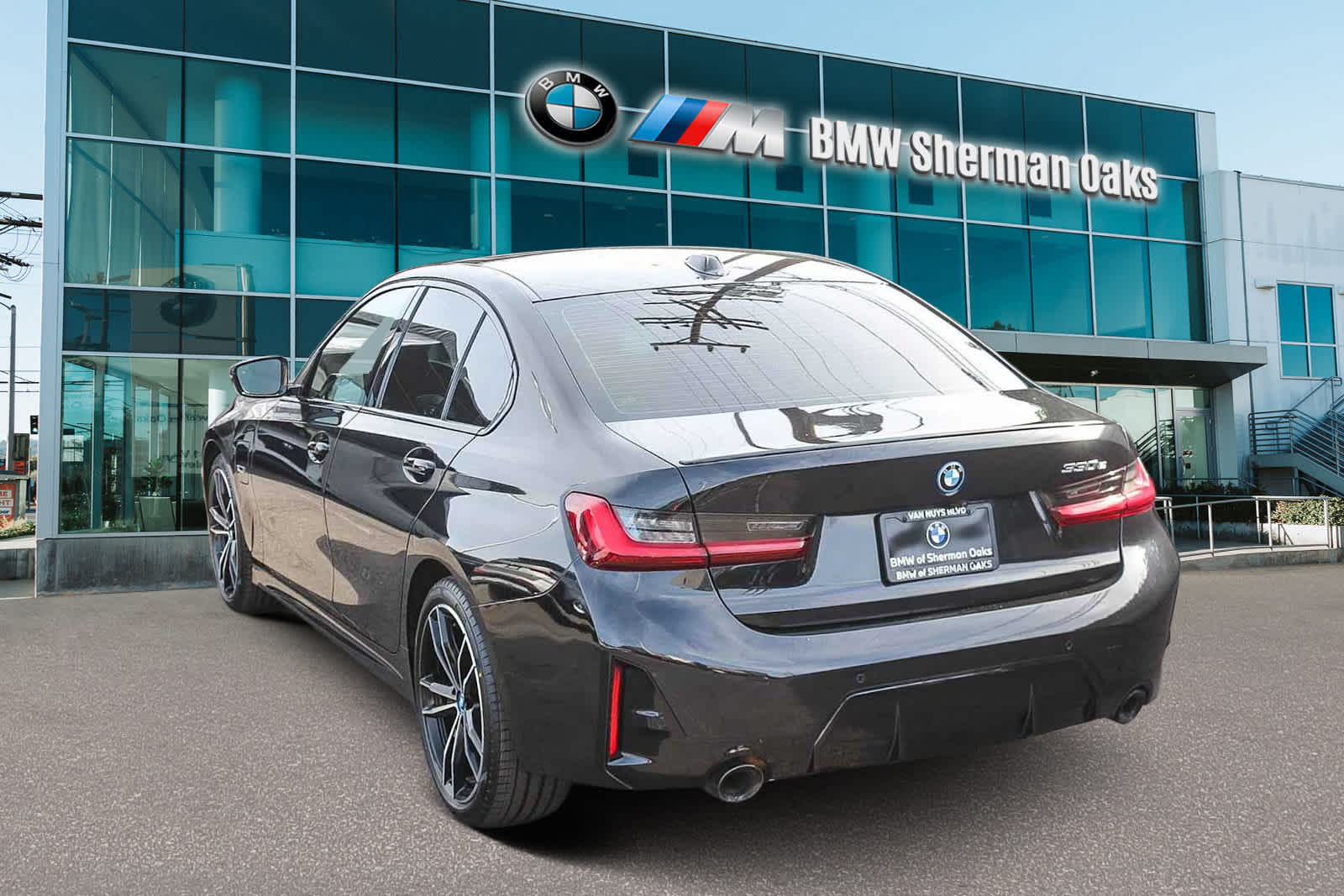 Thumbnail: 2023 BMW 3 Series - 6