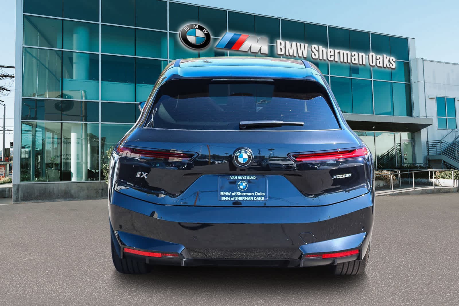 Thumbnail: 2026 BMW iX - 5