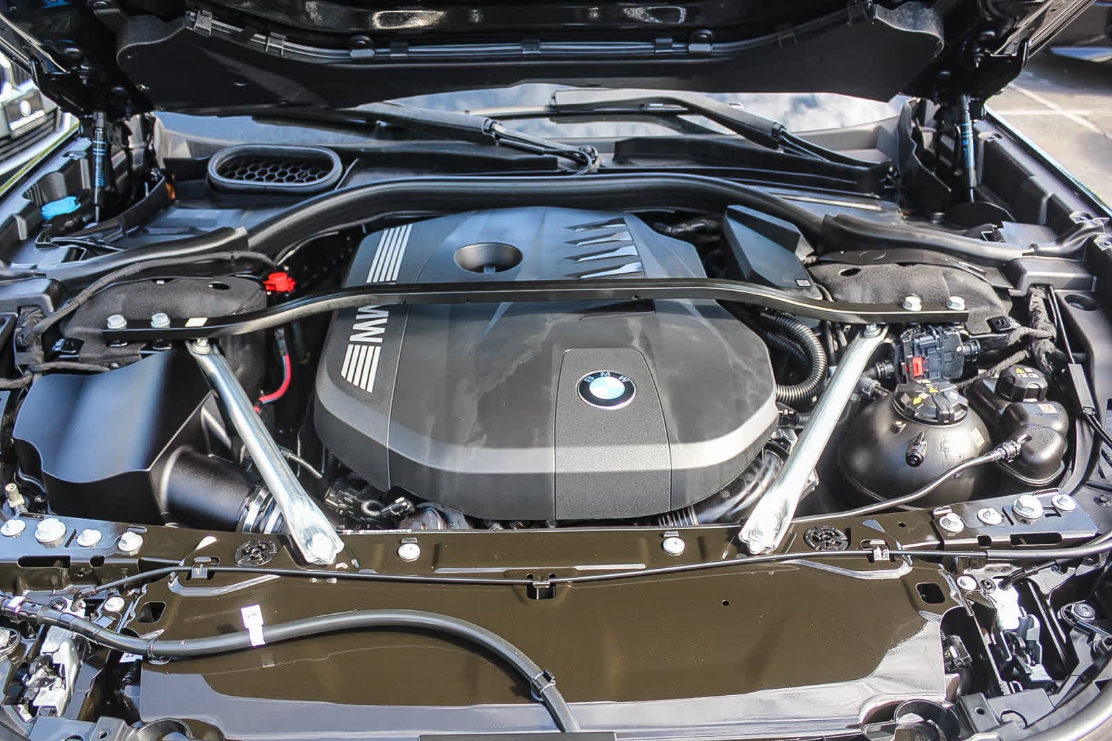 Thumbnail: 2026 BMW 7 Series - 26