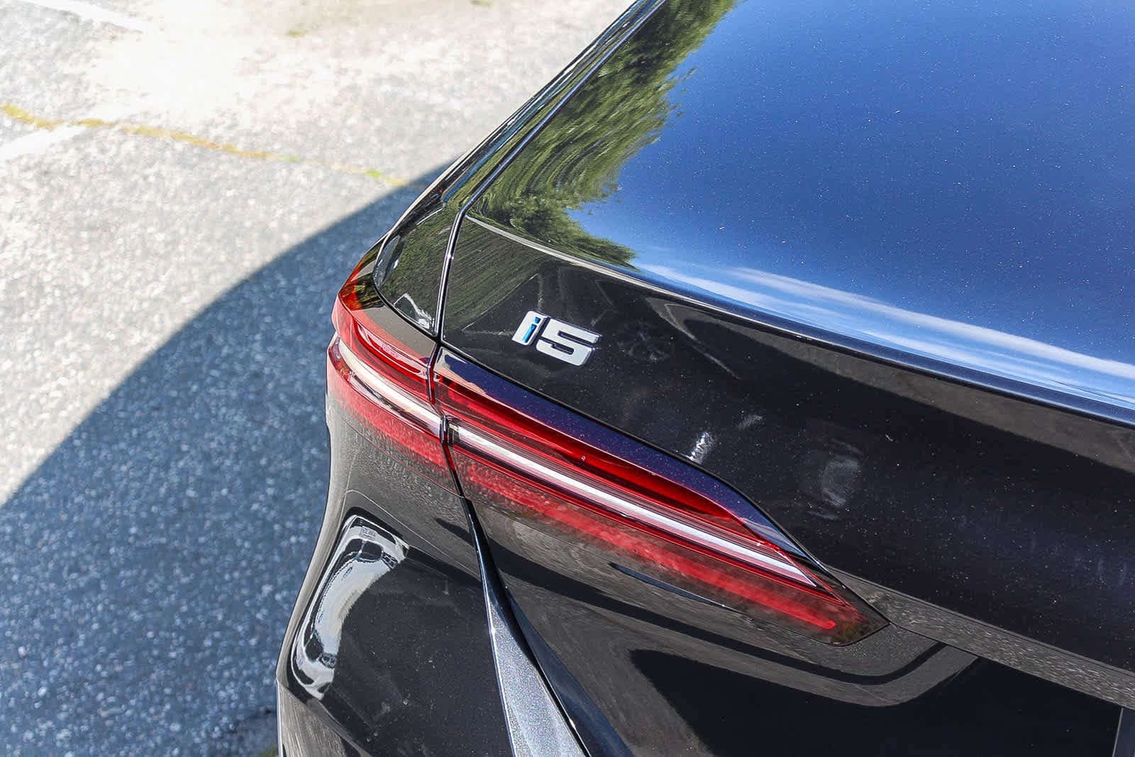 Thumbnail: 2026 BMW i5 - 7