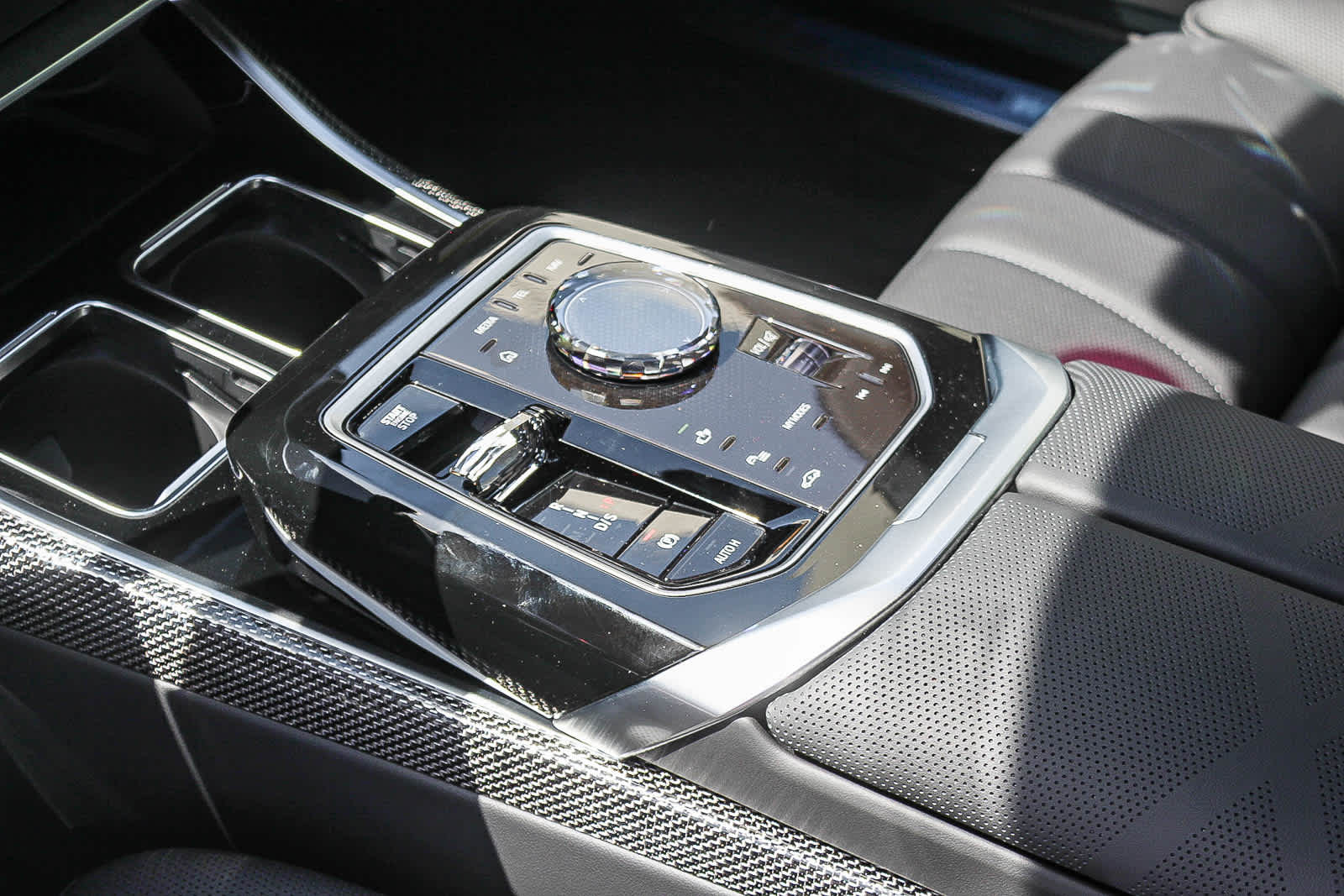 Thumbnail: 2026 BMW 7 Series - 19