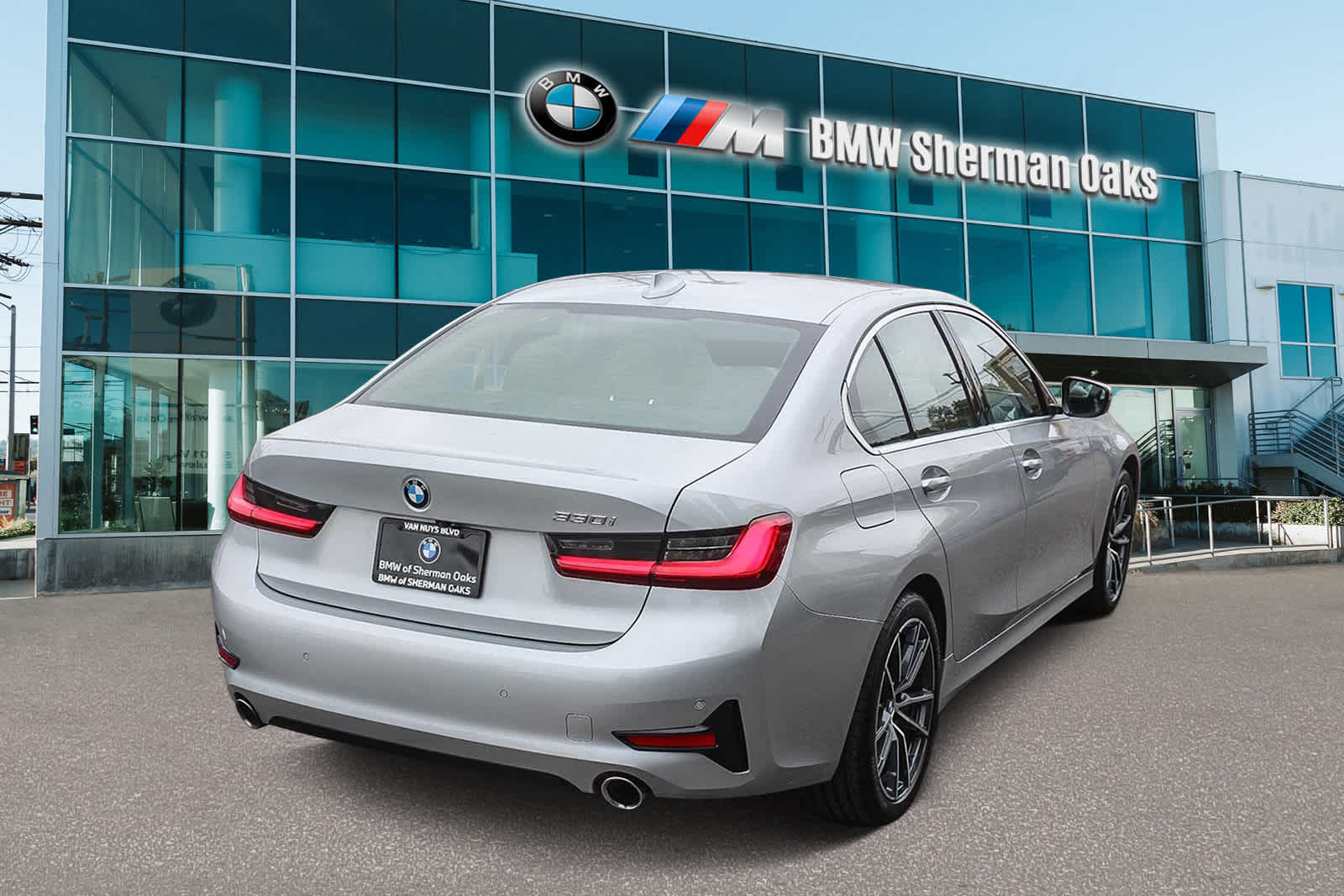 Thumbnail: 2020 BMW 3 Series - 4