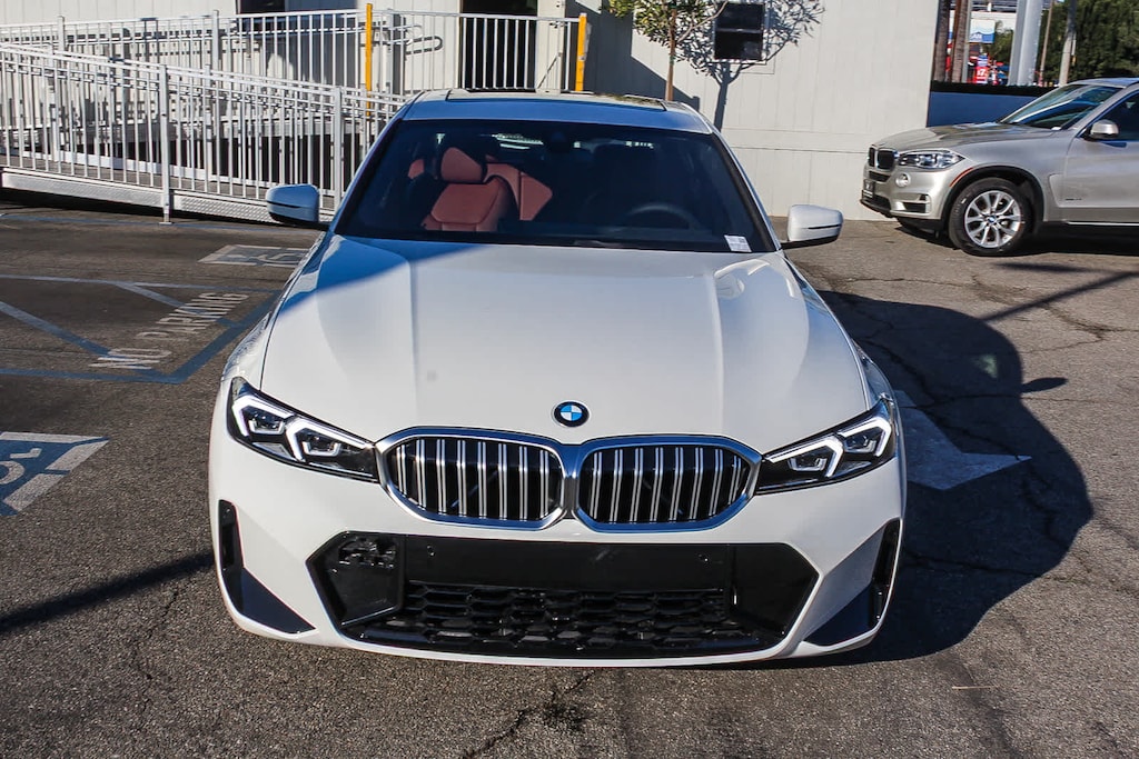 New 2026 BMW 330i Sedan