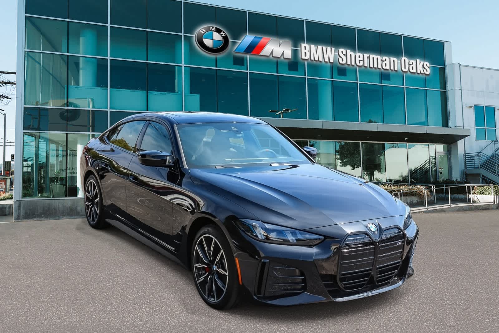 Thumbnail: 2026 BMW i4 - 2