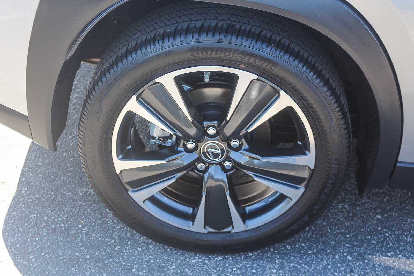 Thumbnail: 2024 Lexus UX - 7