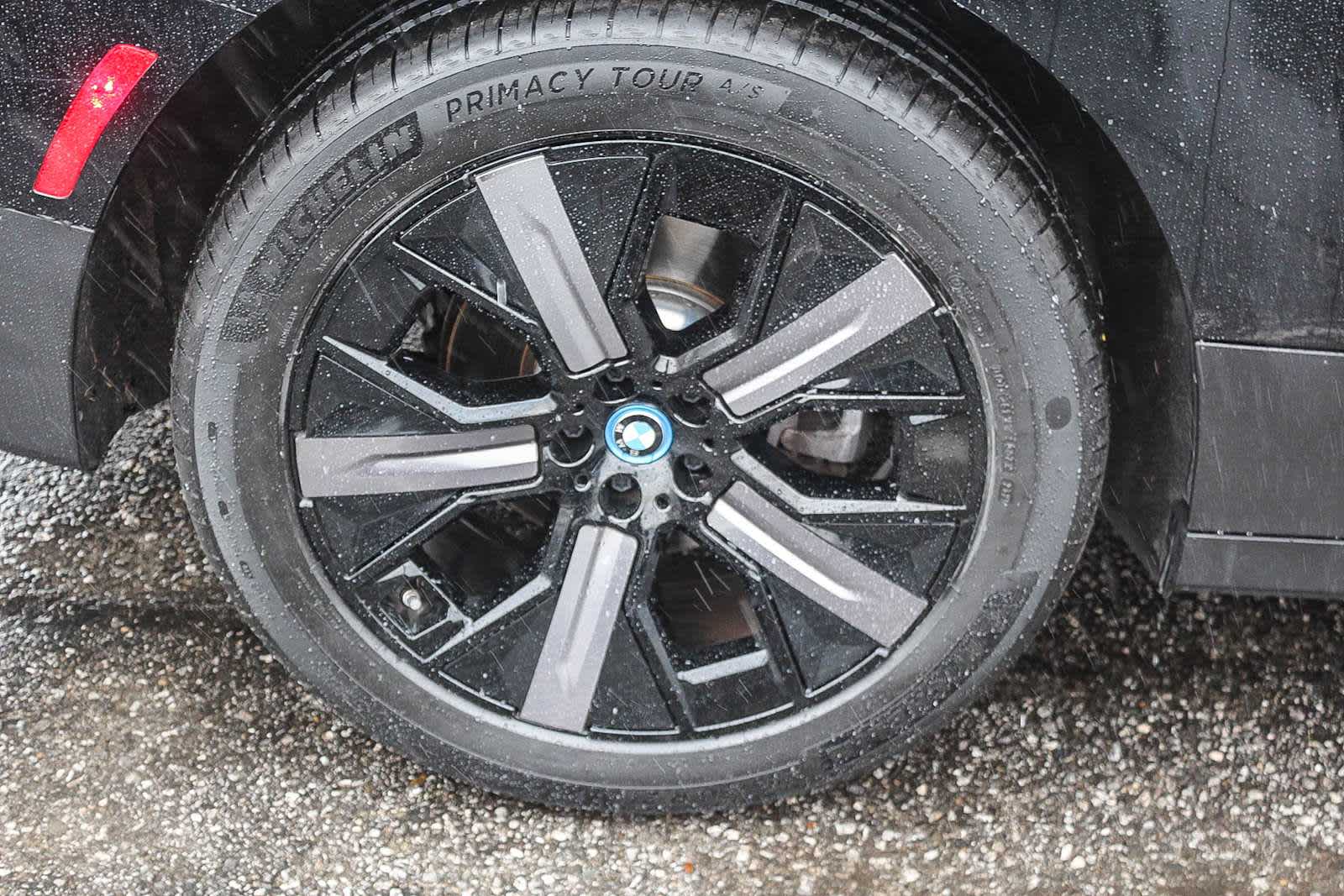 Thumbnail: 2023 BMW iX - 8