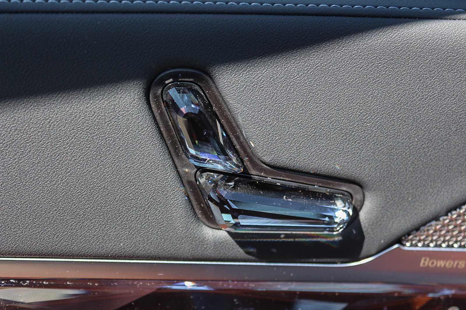 Thumbnail: 2026 BMW i7 - 21