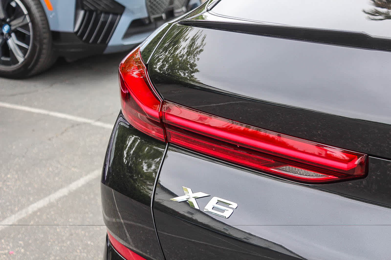 Thumbnail: 2027 BMW X6 - 7
