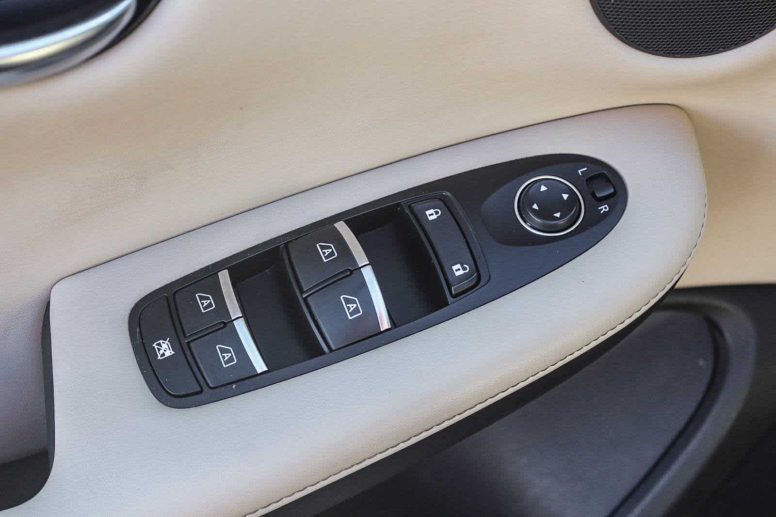 Thumbnail: 2019 INFINITI QX50 - 20