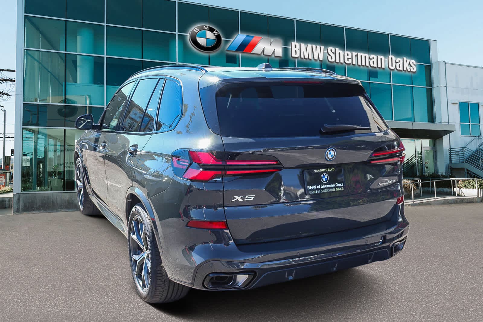 Thumbnail: 2026 BMW X5 - 6