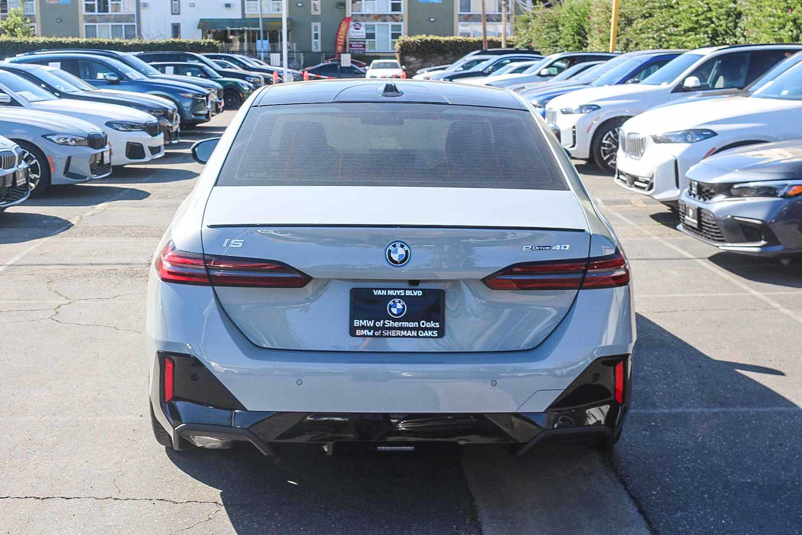 Thumbnail: 2025 BMW i5 - 5