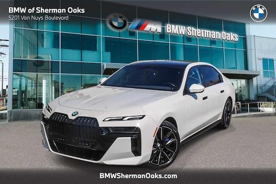 2023 BMW 740i Sedan