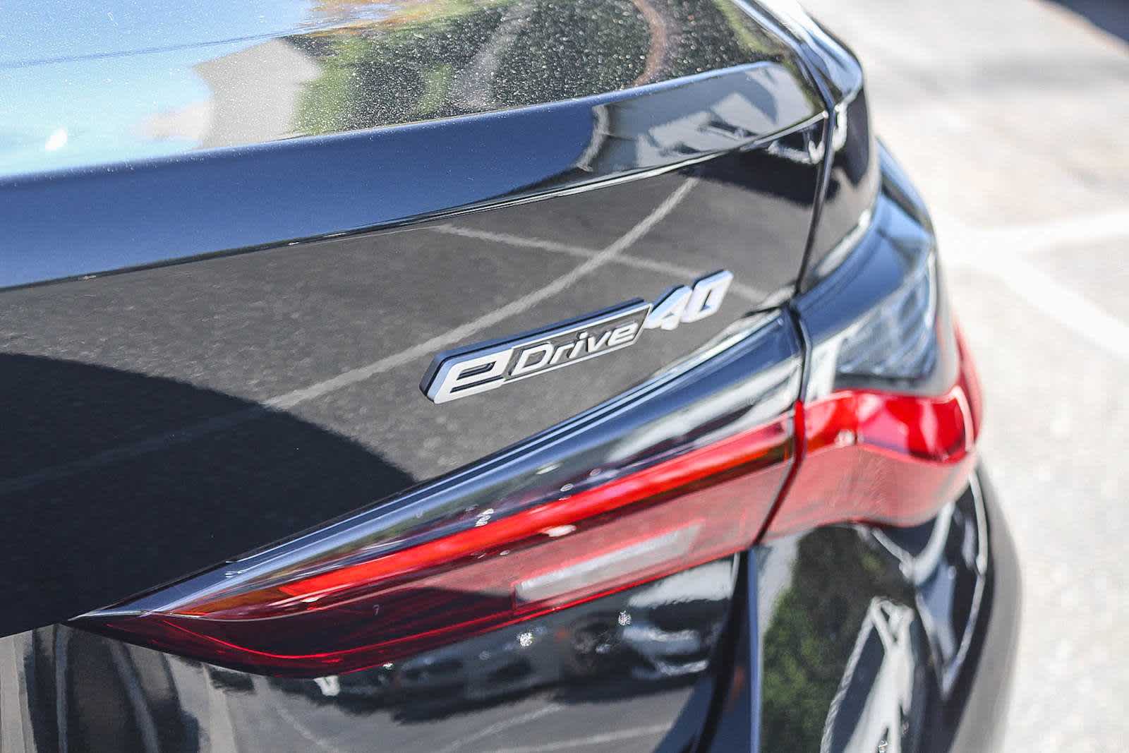 Thumbnail: 2026 BMW i4 - 25