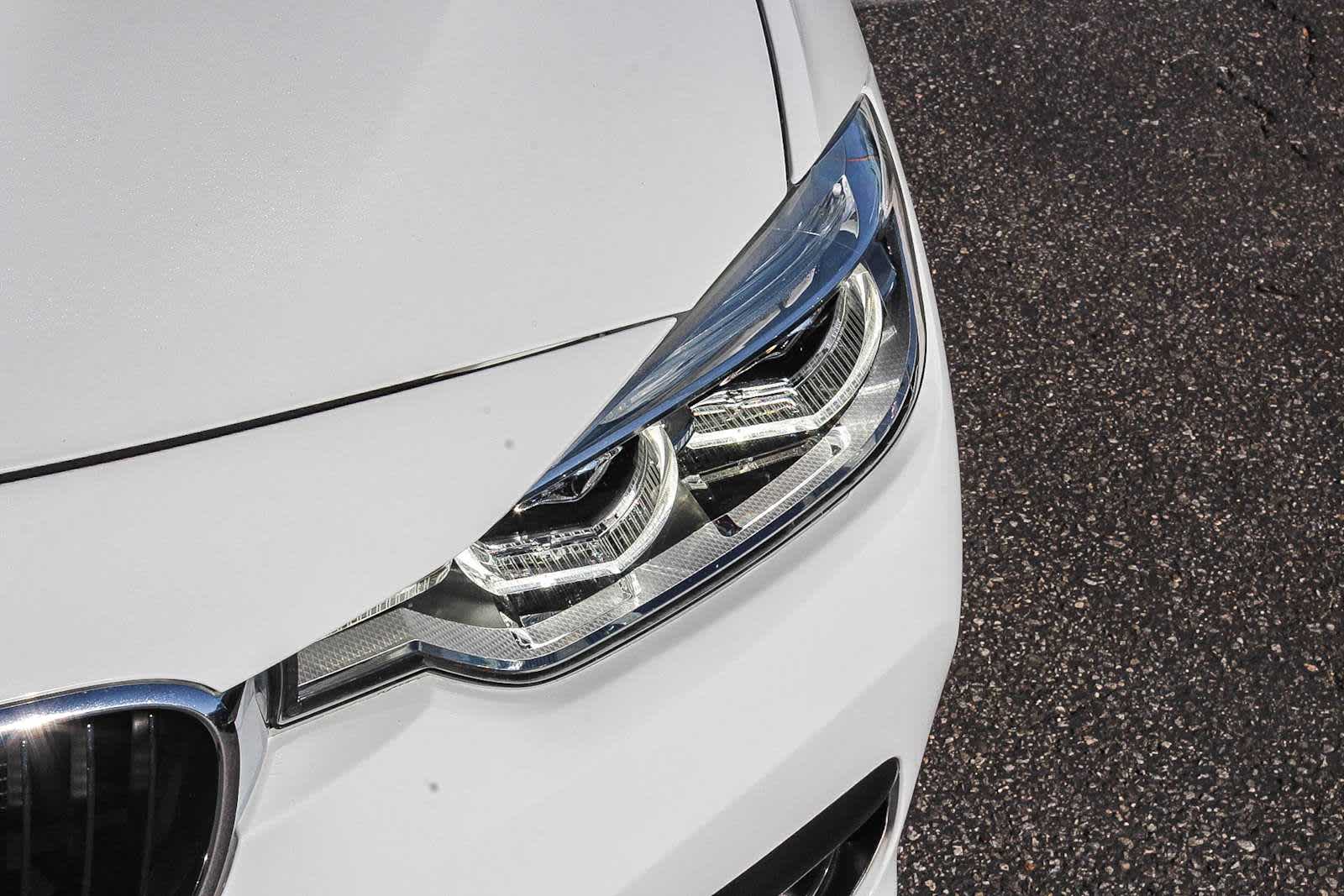 Thumbnail: 2018 BMW 3 Series - 10