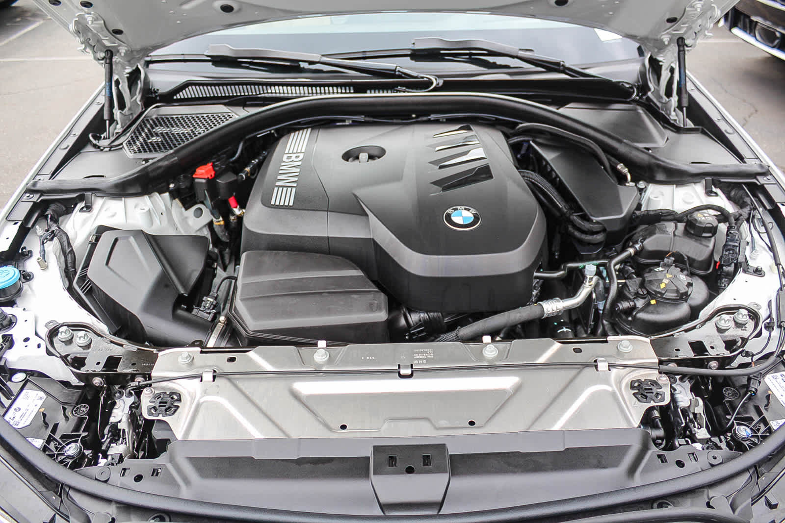 Thumbnail: 2025 BMW 3 Series - 26