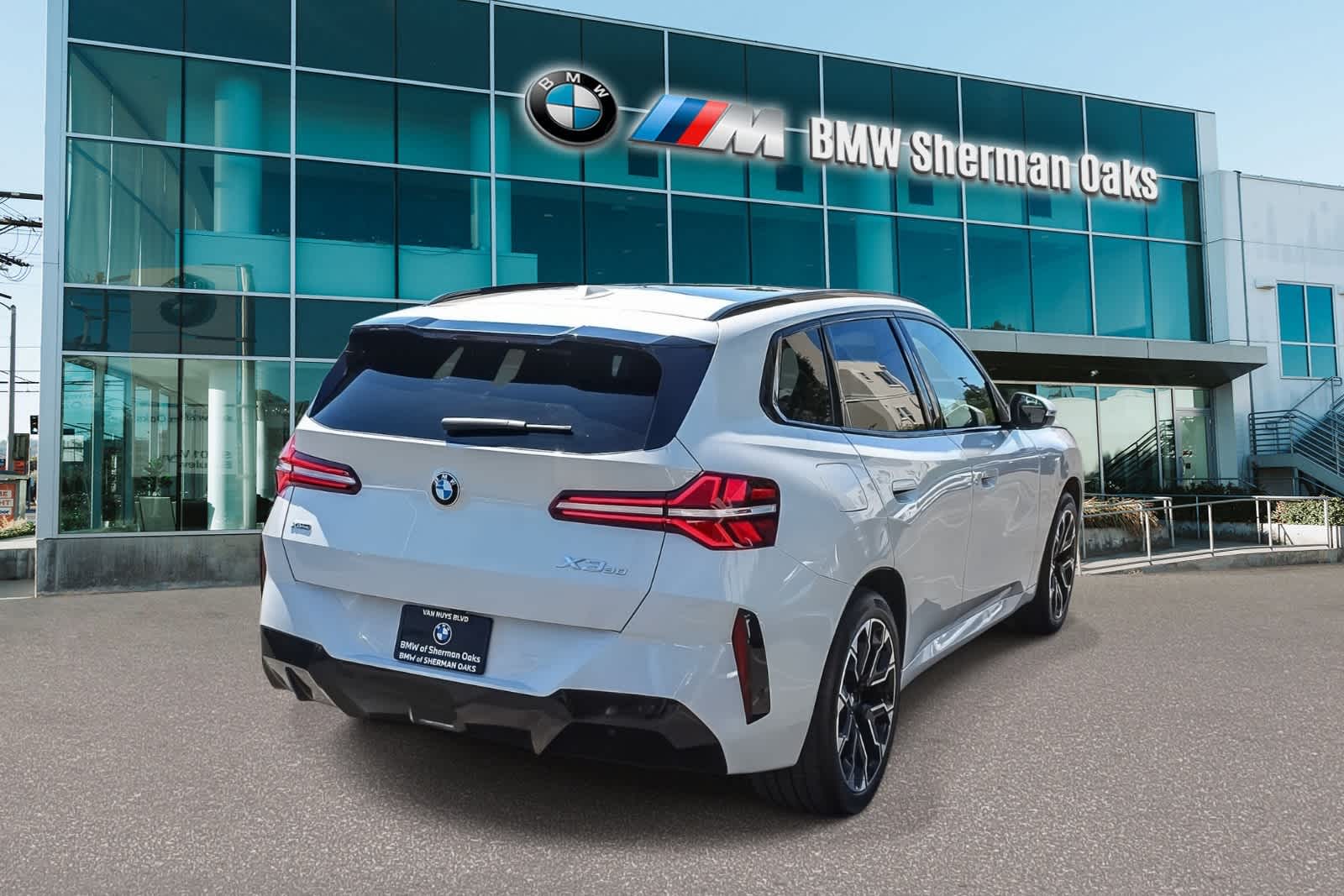 Thumbnail: 2026 BMW X3 - 3