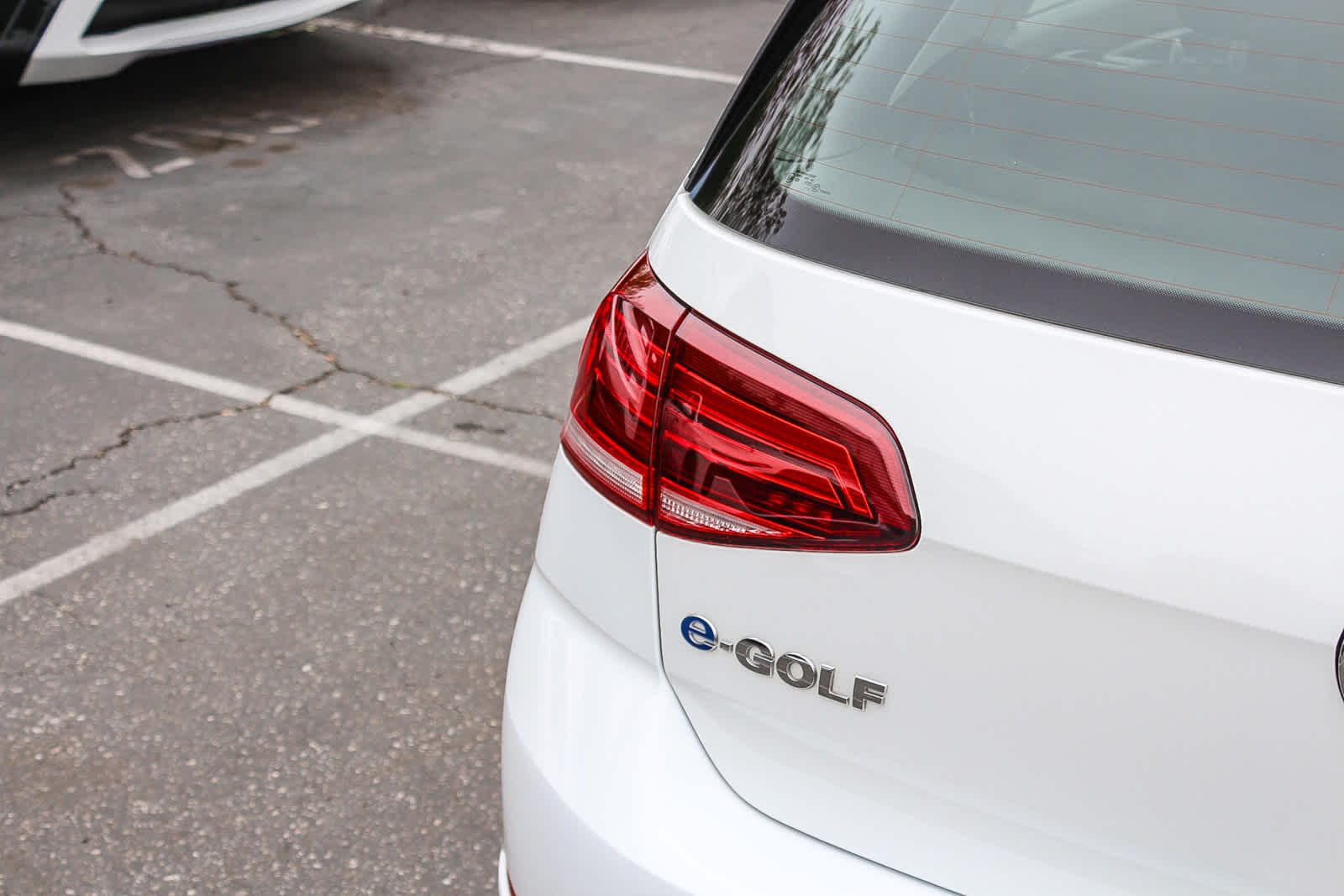2019 Volkswagen e-Golf SE 7