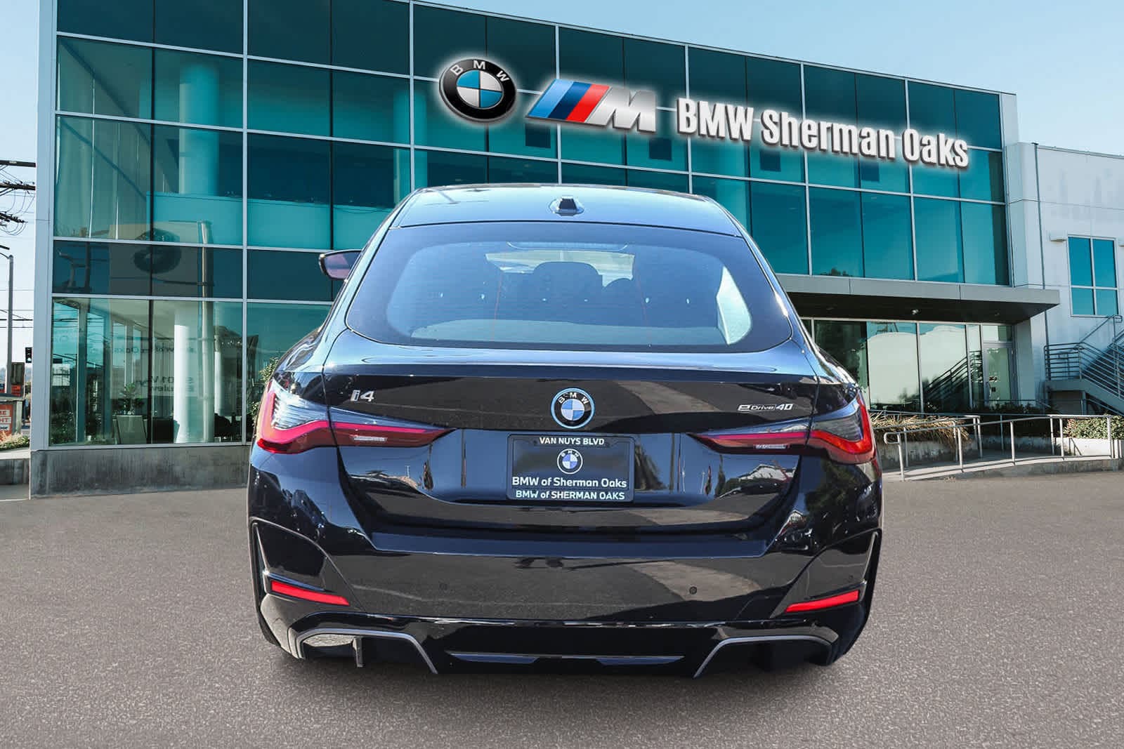 Thumbnail: 2025 BMW i4 - 5