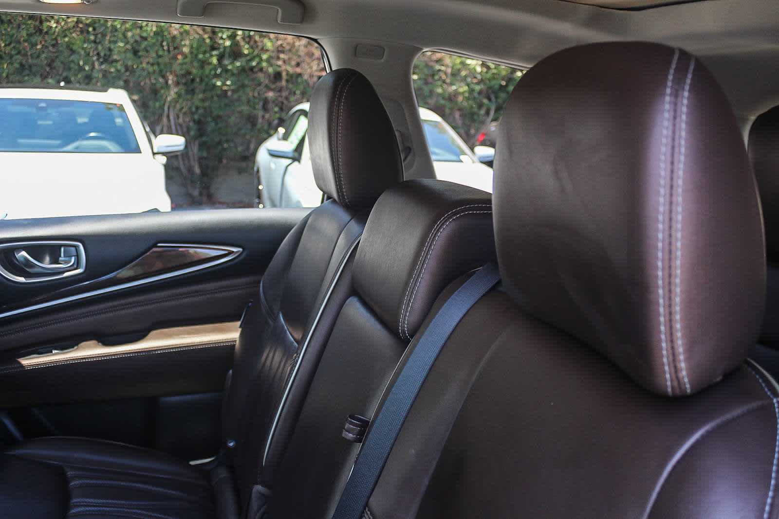 Thumbnail: 2019 INFINITI QX60 - 18