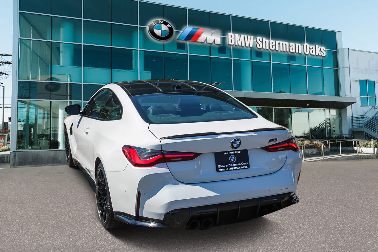 Thumbnail: 2024 BMW M4 - 6