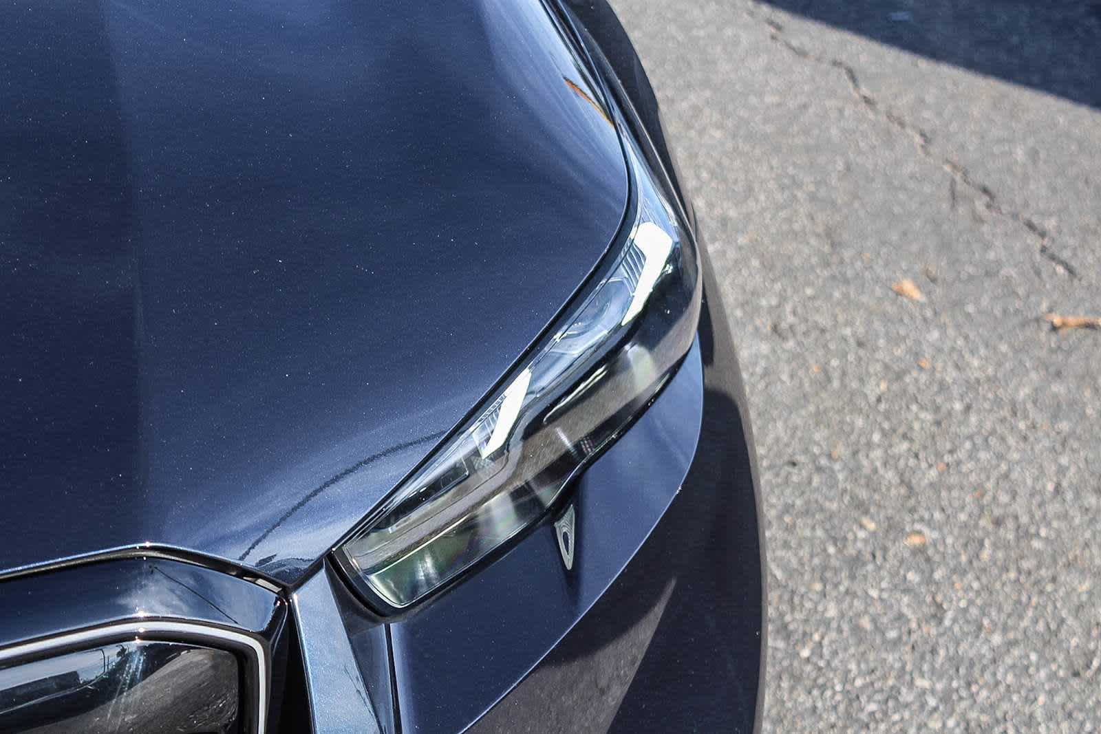 Thumbnail: 2025 BMW M5 - 10