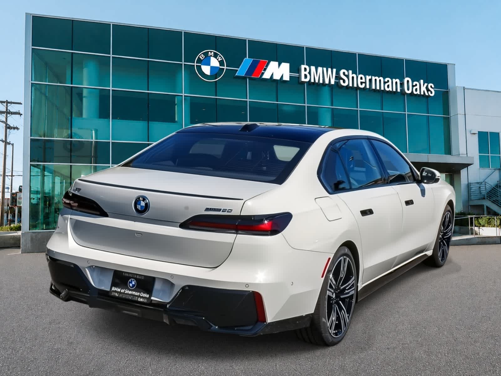 Thumbnail: 2026 BMW i7 - 4