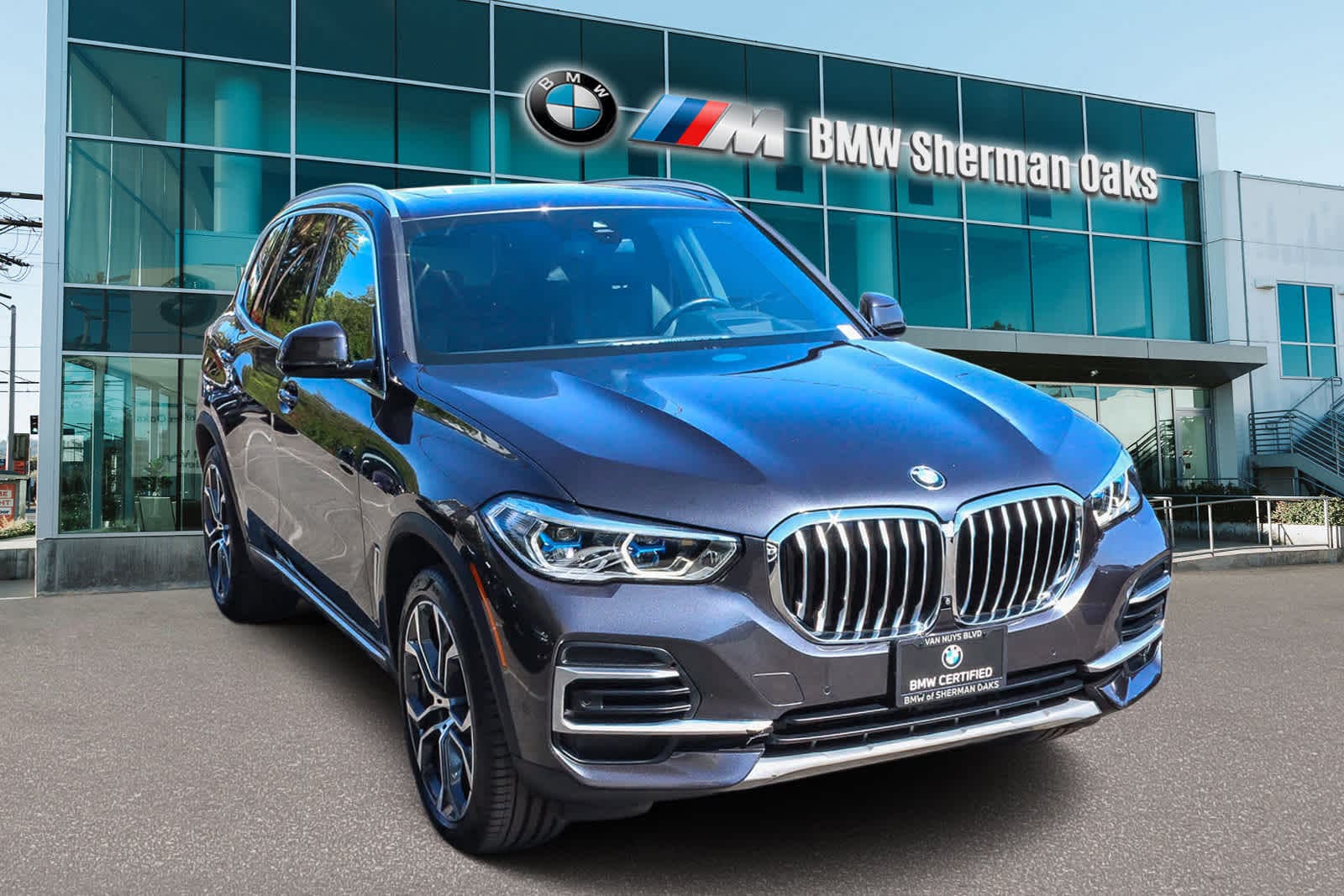 Thumbnail: 2023 BMW X5 - 3