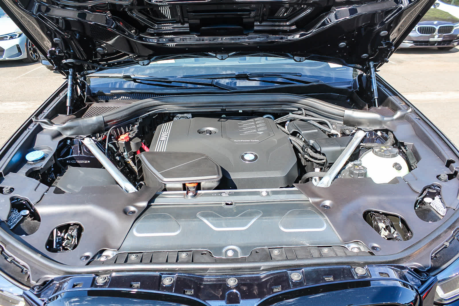 Thumbnail: 2025 BMW X4 - 26