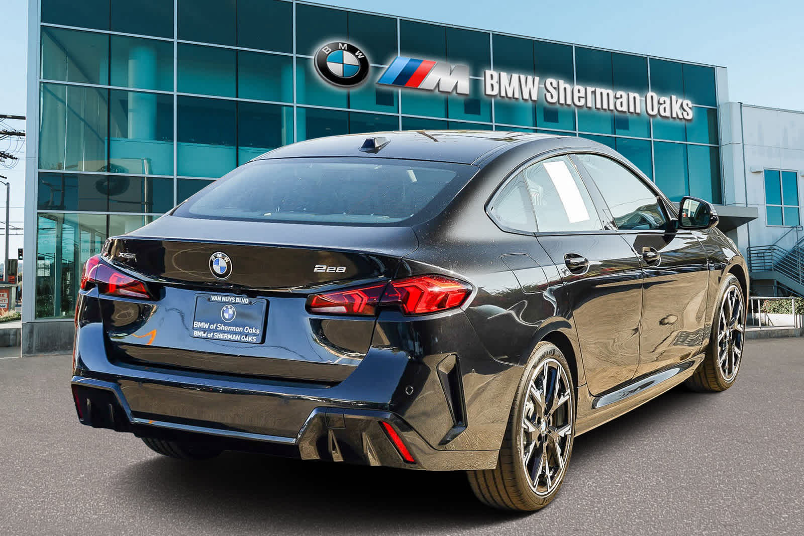 Thumbnail: 2025 BMW 2 Series - 4