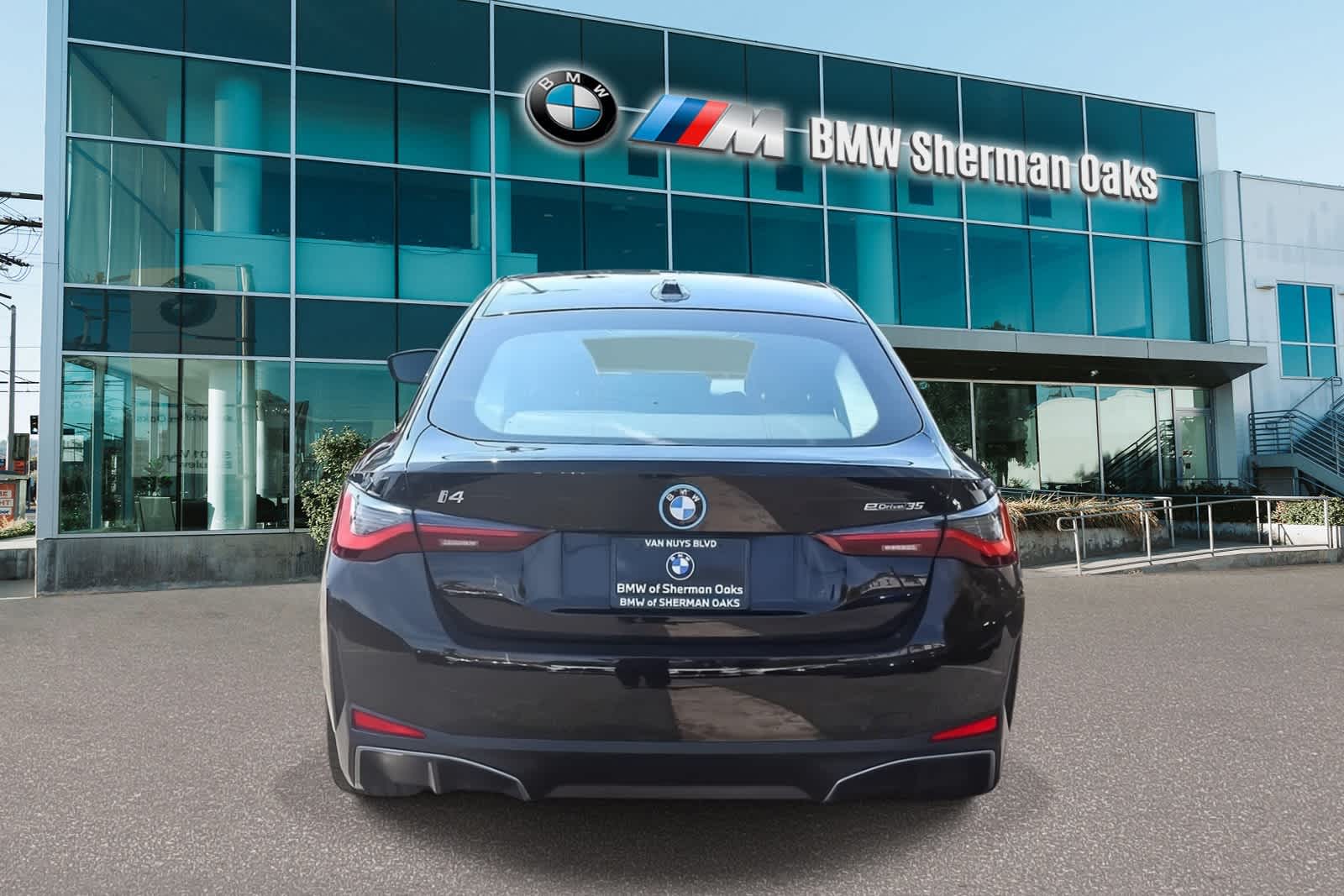 2023 BMW i4 eDrive35 photo 4