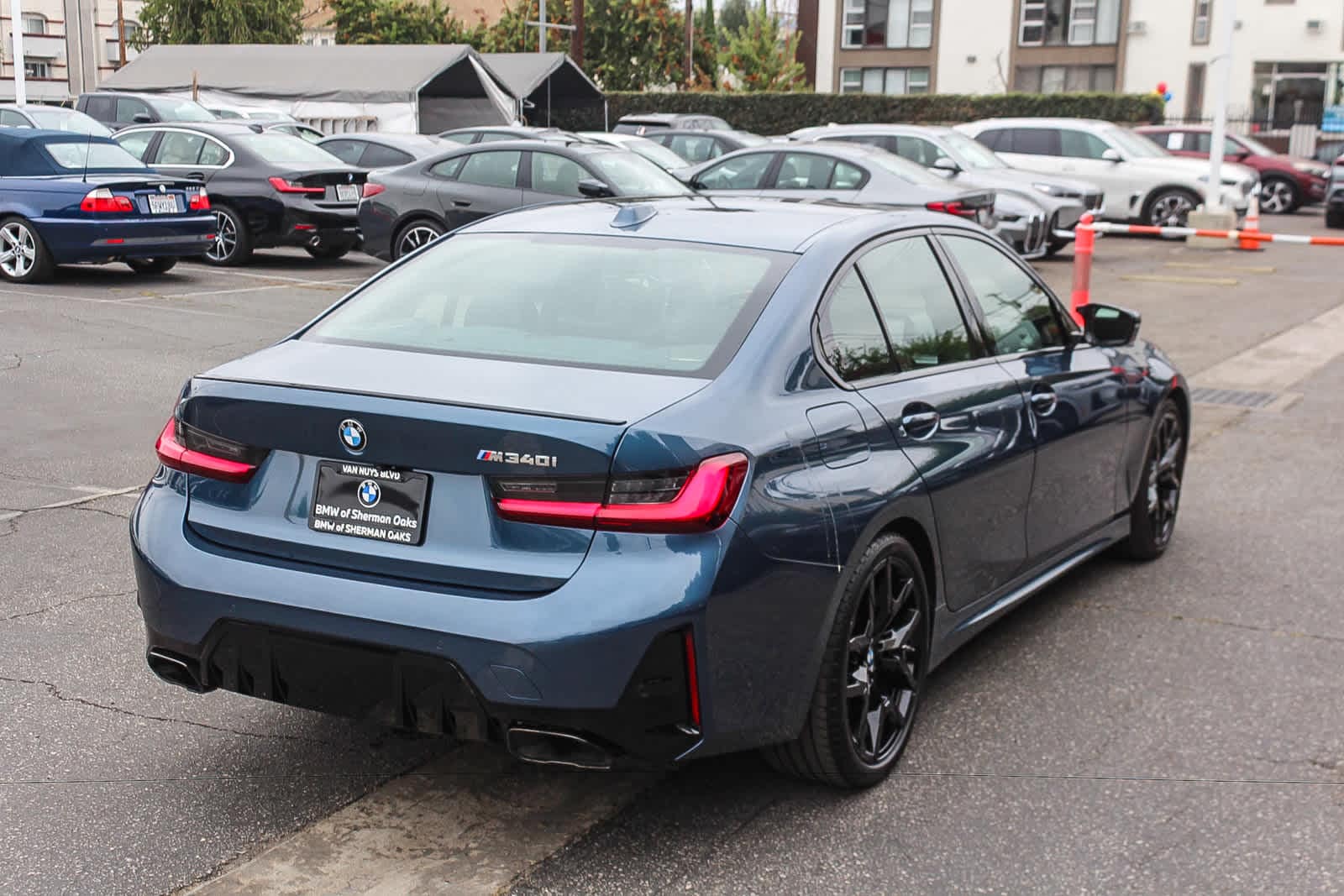 Thumbnail: 2025 BMW 3 Series - 4